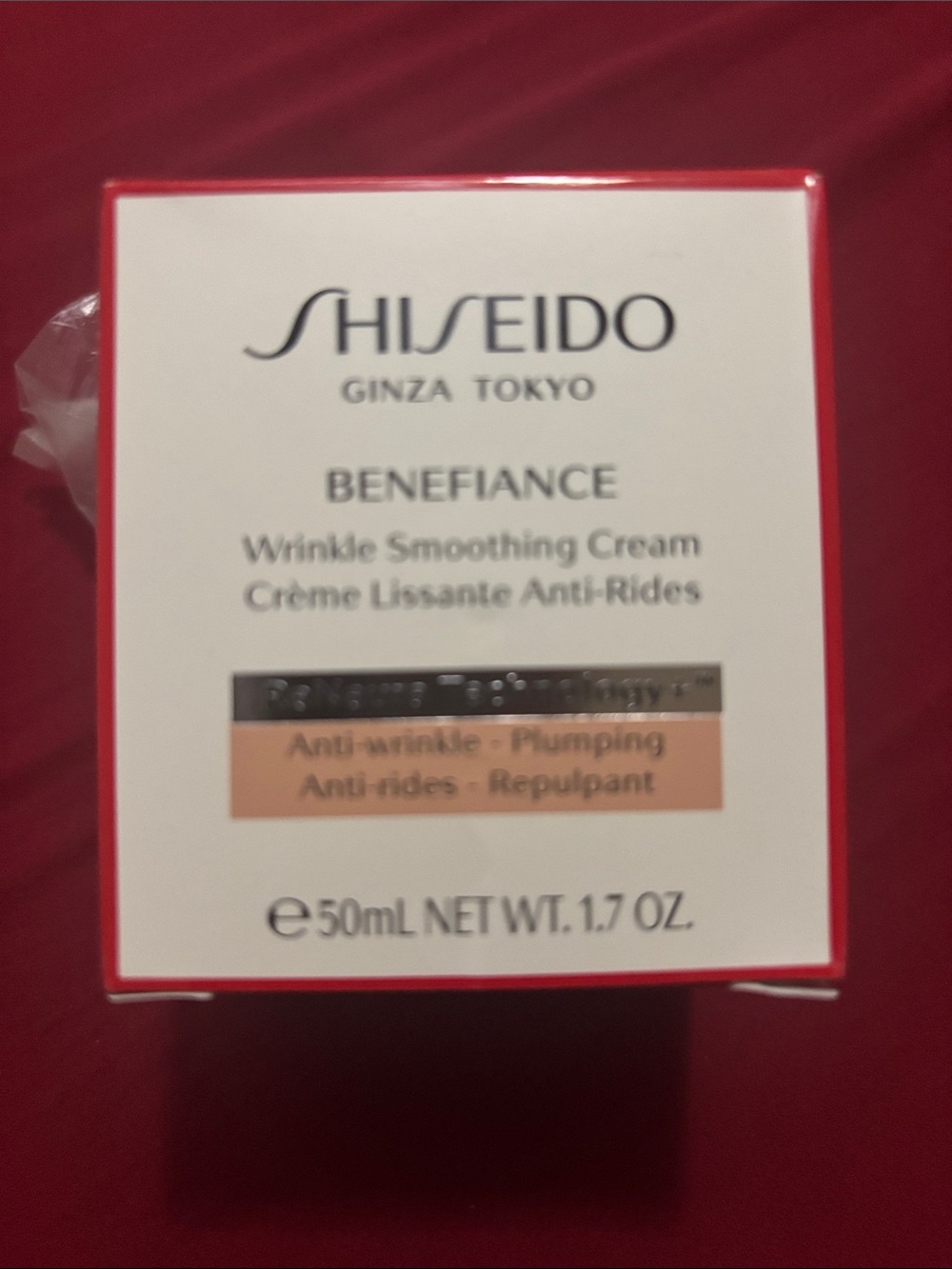 Shiseido Benefiance Wrinkle Smoothing Cream - White & Red
